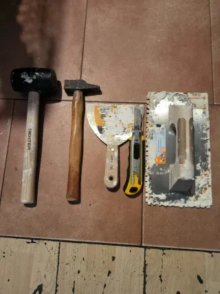 Lote Herramientas: Mazos, Paletas, Cúter