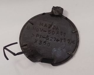 Tapa Enganche Mazda 3