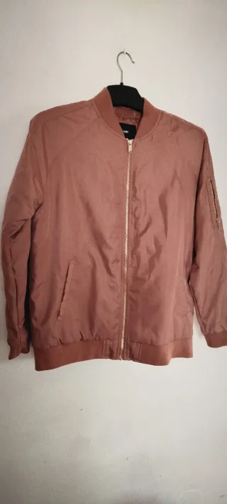 Chaqueta bomber rosa Kiabi Talla M