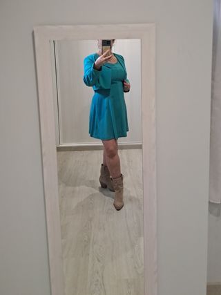 Vestido azul con chaqueta