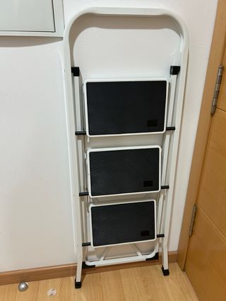 Escalera 3 peldaños blanca