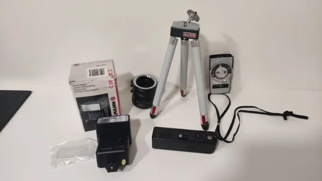 Varios artículos de fotografía.