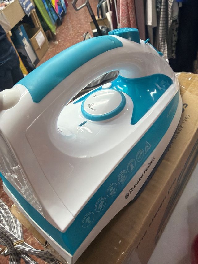 Plancha Russell Hobbs Supreme Steam Pro