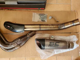 Scarico completo per Triumph Street triple