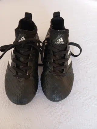 Zapatillas fútbol niño Adidas negras