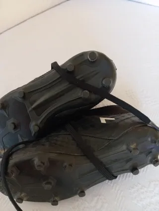 Zapatillas fútbol niño Adidas negras