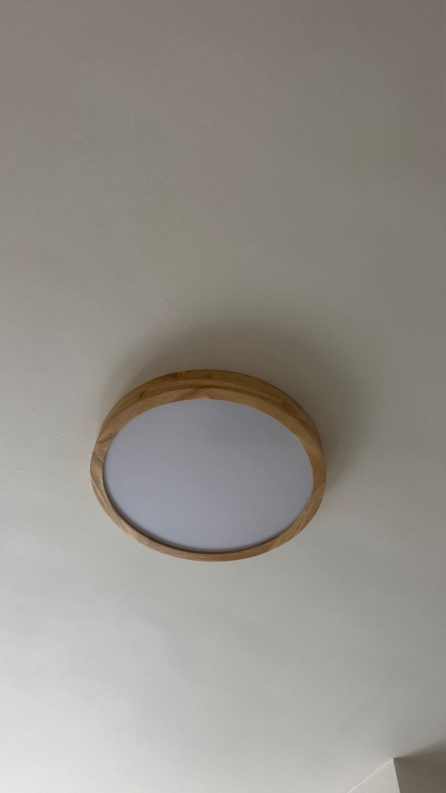 Lampada da soffitto bianca