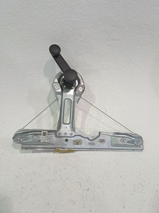 ELEVALUNAS TRASERO DERECHO FORD FOCUS (5)