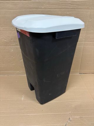 Contenedor Tayg 60L Negro/Gris con Pedal