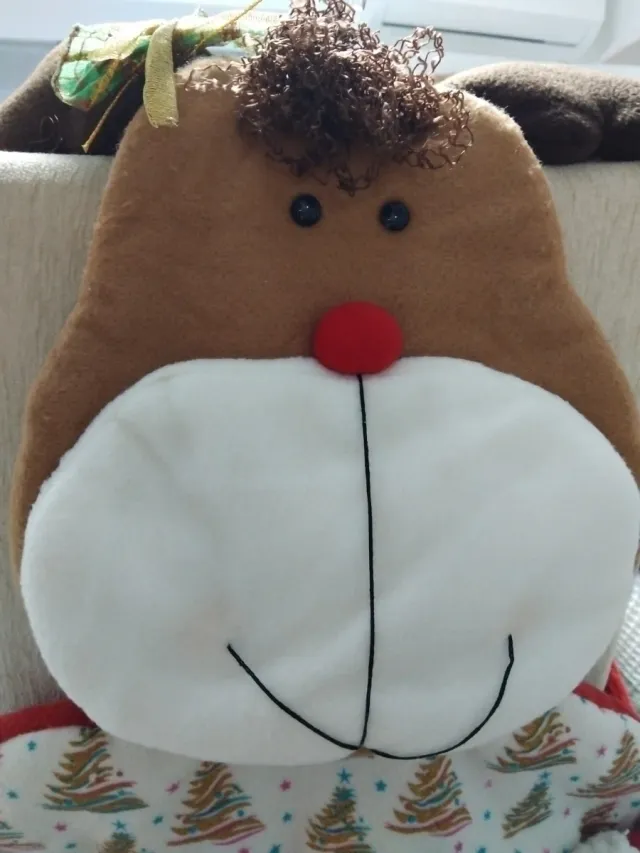 Peluche Reno Navideño,para sillas.