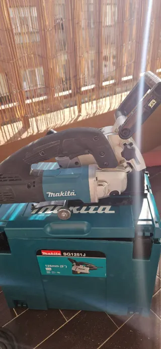 Makita SG1251 Rozadora 125mm