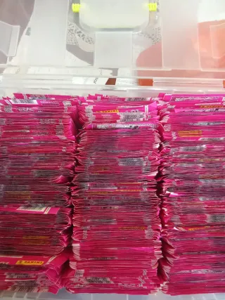 Lote 600 Sobres Cromos LOL Surprise Panini ref 12