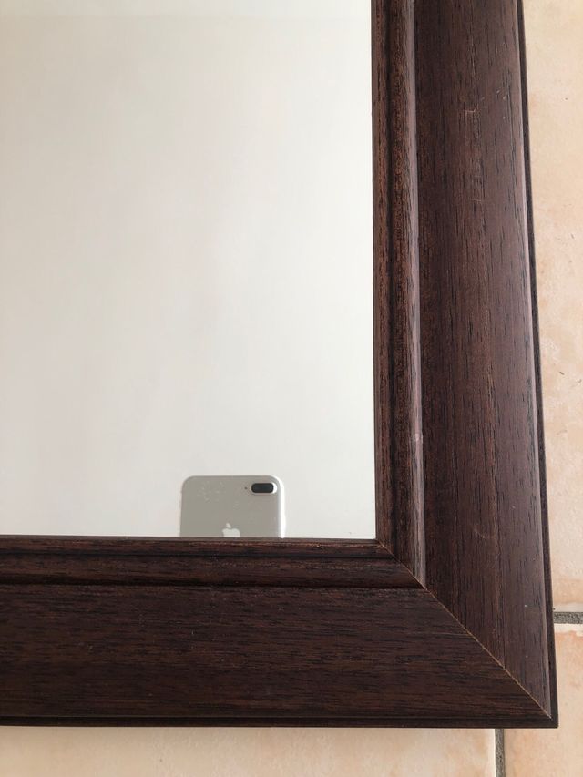 Espejo grande de madera