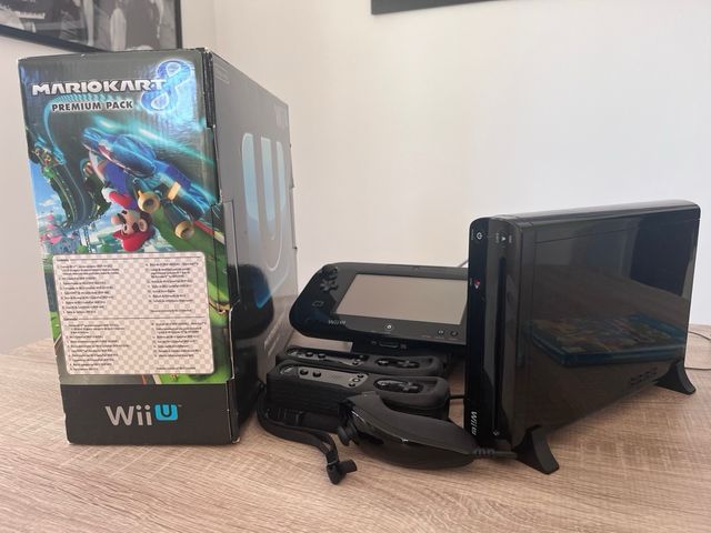 Nintendo Wii U Premium Pack Mario Kart 8