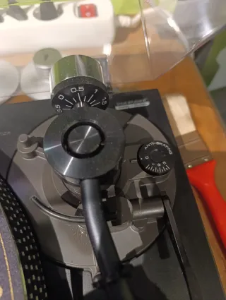 Giradiscos Technics SL-2000