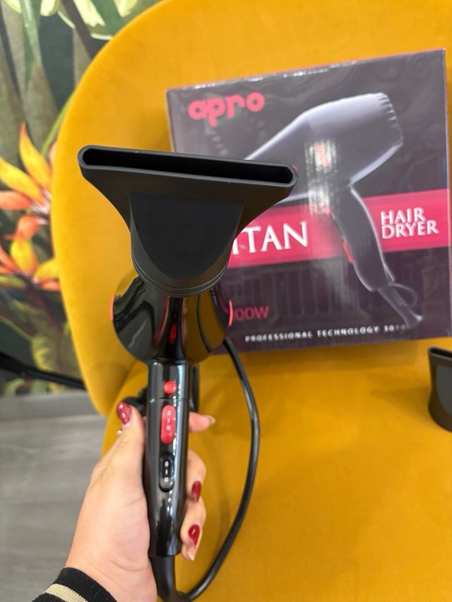 Secador de pelo profesional apro Titan