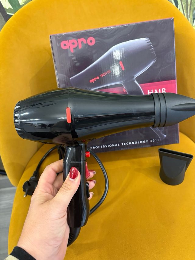 Secador de pelo profesional apro Titan