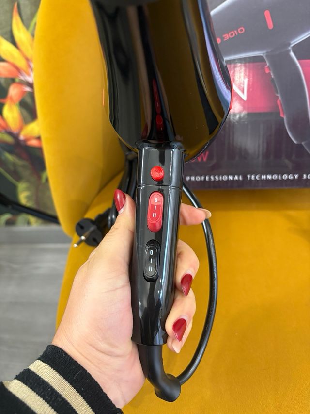 Secador de pelo profesional apro Titan