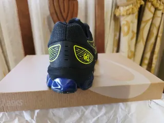 ASICS GEL QUANTUM 180 VII n43,5 sin estrenar