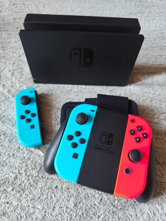 Oferta Nintendo Switch + extras