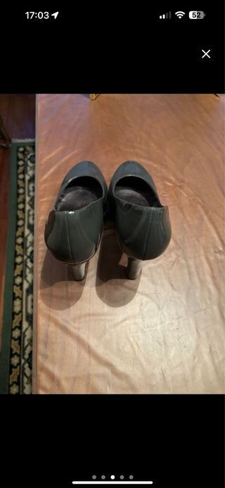 Zapatos de tacón grises Esprit