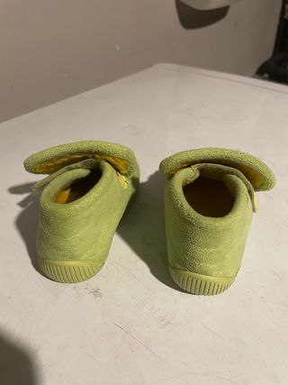 Pantufas de bebé sapo