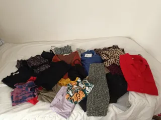 Lote Ropa Talla S-M Diferentes prendas y marcas