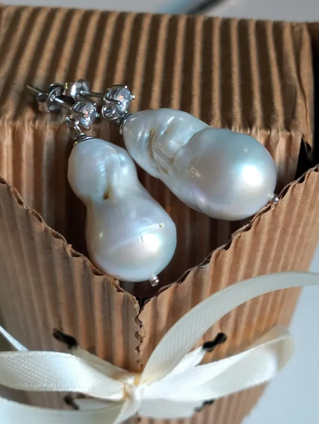 Orecchini Perle Barocche Zirconi Bianchi Argento