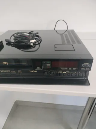 Videograbadora VHS Toshiba