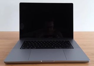 MacBook Pro 16 M1 Pro 16GB GPU 16-Core
