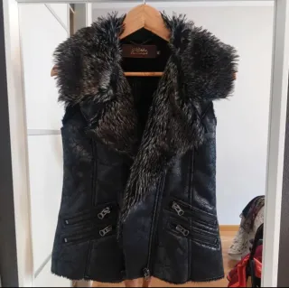 Chaleco pelo y popelín estampado