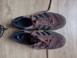 Deportivas Adidas Marrones