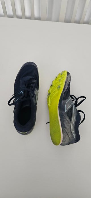 Zapatillas de clavos talla 44