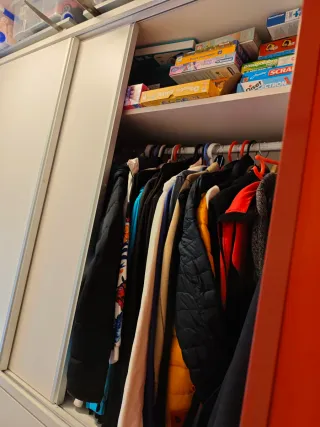 Mueble cama abatible y con puertas correderas