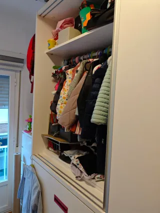 Mueble cama abatible y con puertas correderas