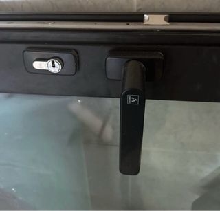 Puerta y fijo aluminio