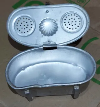 Scatola porta esche + 2 scaldamani