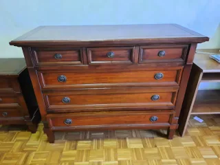 Cassettiera in legno marrone