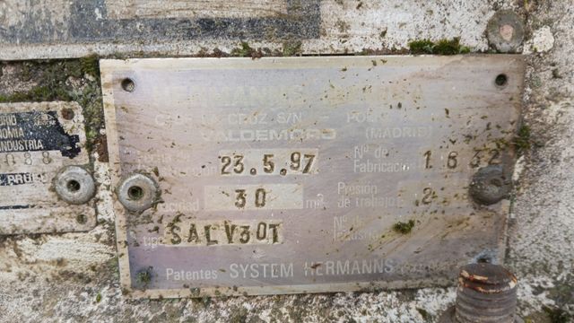 Cisterna de cemento de aluminio