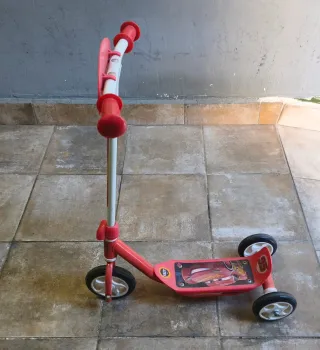 Patín infantil 3 ruedas Cars