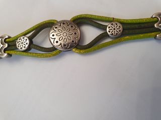 Pulsera cordon y plata diseño floral