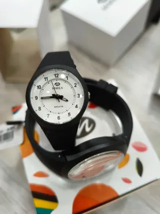 Reloj Marea Negro y Blanco