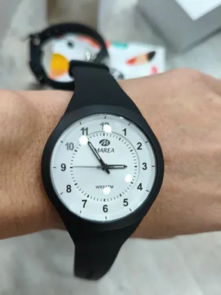 Reloj Marea Negro y Blanco