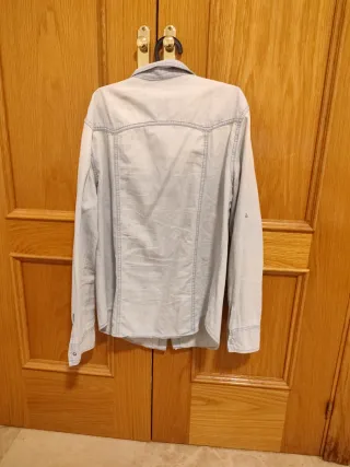 Camisa vaquera azul claro manga larga