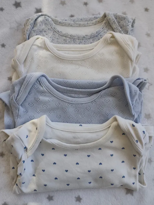 Lote 4 bodies bebé 1-3 meses