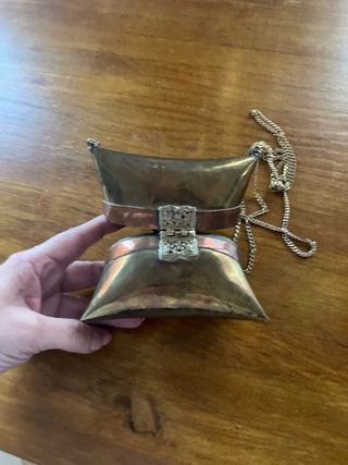 Mini bolso de latón y cobre