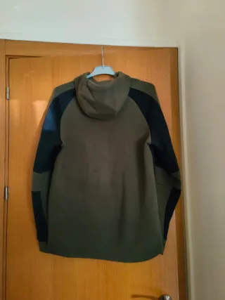 Sudadera Puma Verde y Negra