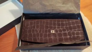 Monedero piel y ante marrón con logo G