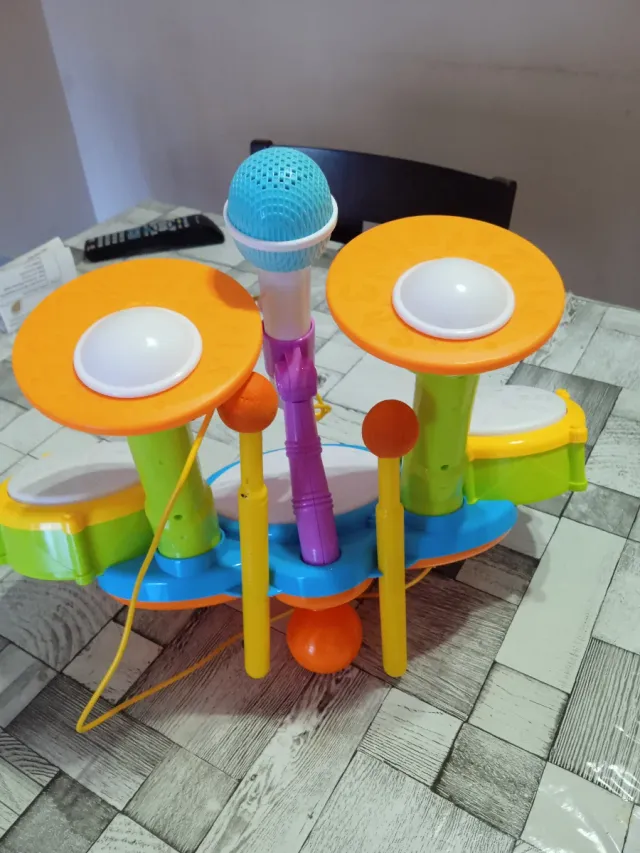 Batería electrónica infantil con micrófono