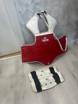 Chaleco Taekwondo Daedo + espinilleras Talla M